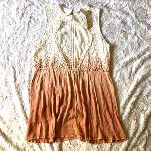 Gimmicks Sleeves Ombré Lace Top